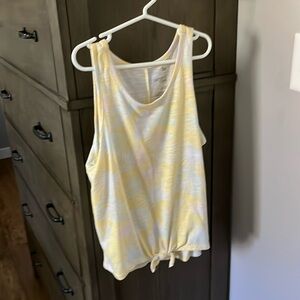 kohls tank top size XL in juniors.
